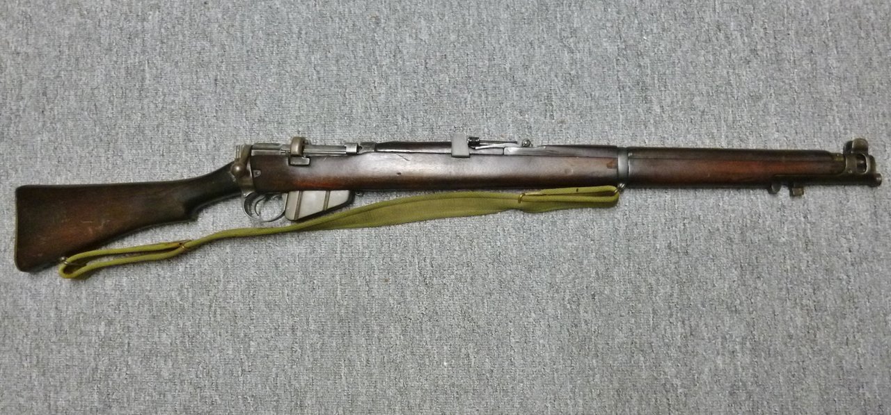 Lee Enfield No 1 Mk 111 (SMLE) bolt action rifle. British Resistance Archive